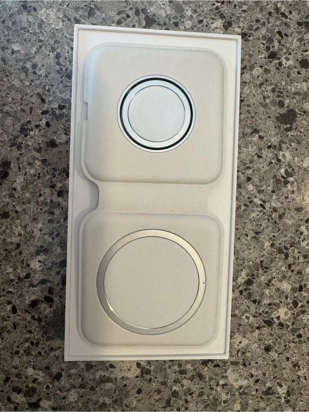 Apple MagSafe Duo Charger and USB Cable - White